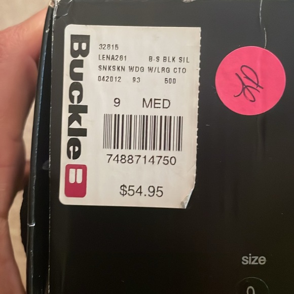 Black snakeskin heels from the Buckle. - Picture 7 of 7